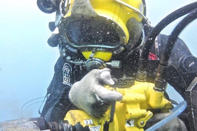 Diving1